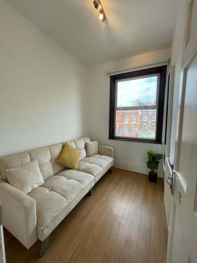 Amazing 3 Bedroom Flat Minutes From Tower Bridge London Exterior photo