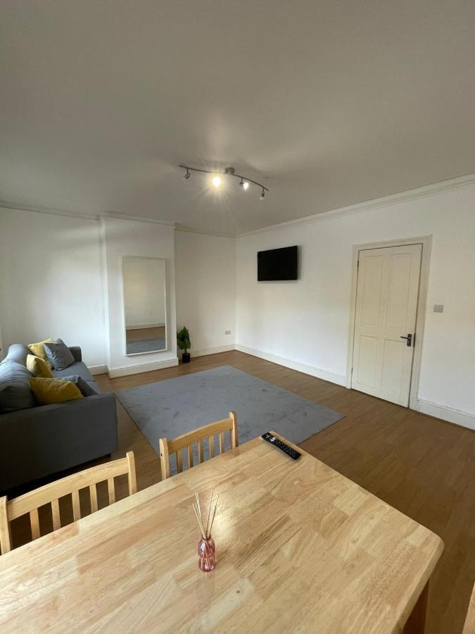 Amazing 3 Bedroom Flat Minutes From Tower Bridge London Exterior photo
